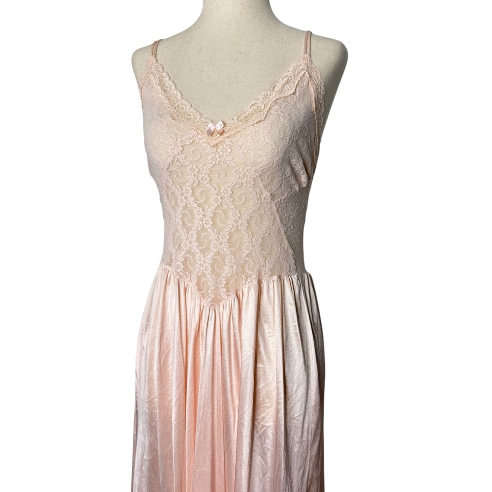 Frederick's of Hollywood Vintage Pale Pink Nylon Lace Nightgown Slip Dress - Picture 6 of 15
